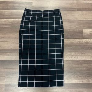Grid print black and white pencil skirt